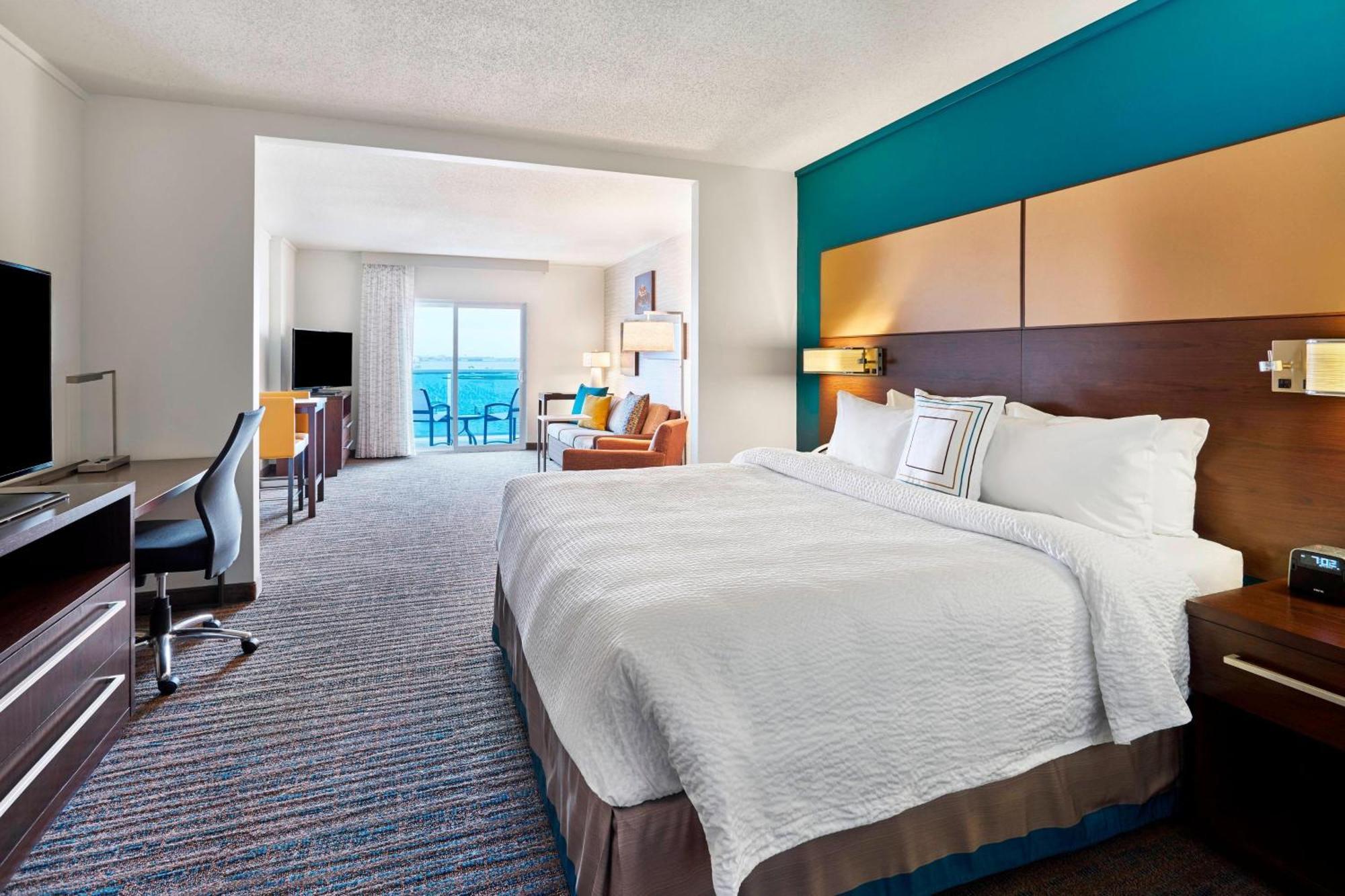 Hotel By Marriott Ocean