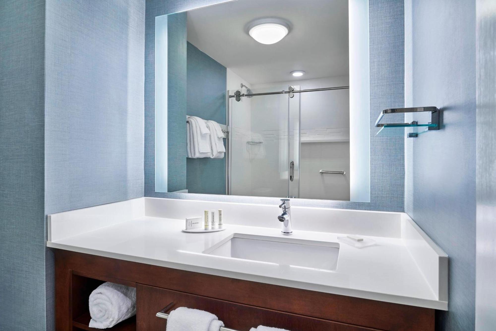 By Marriott Ocean 3*