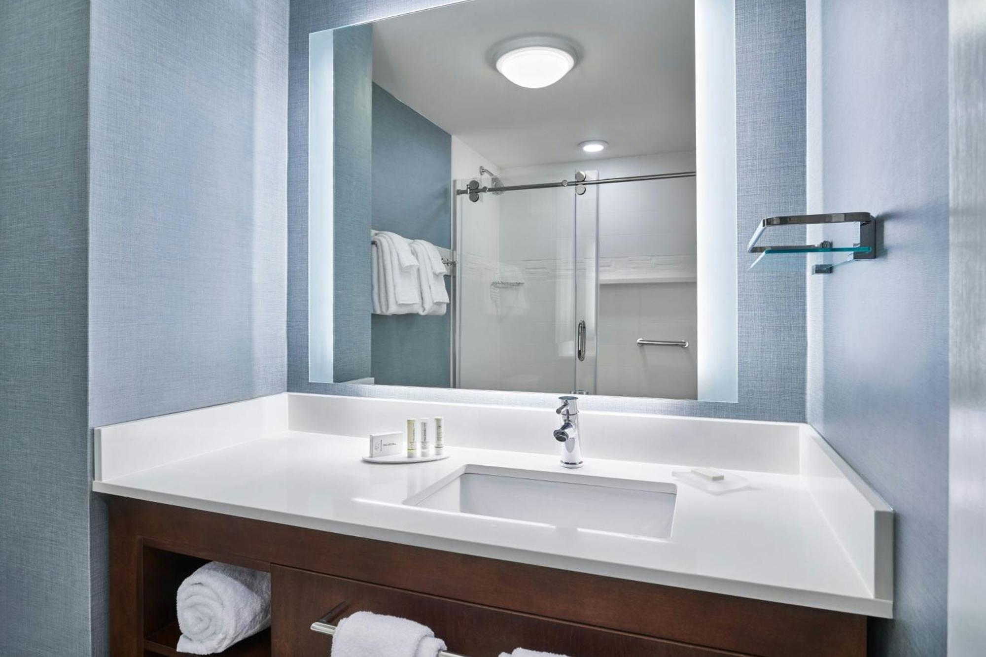 By Marriott Ocean